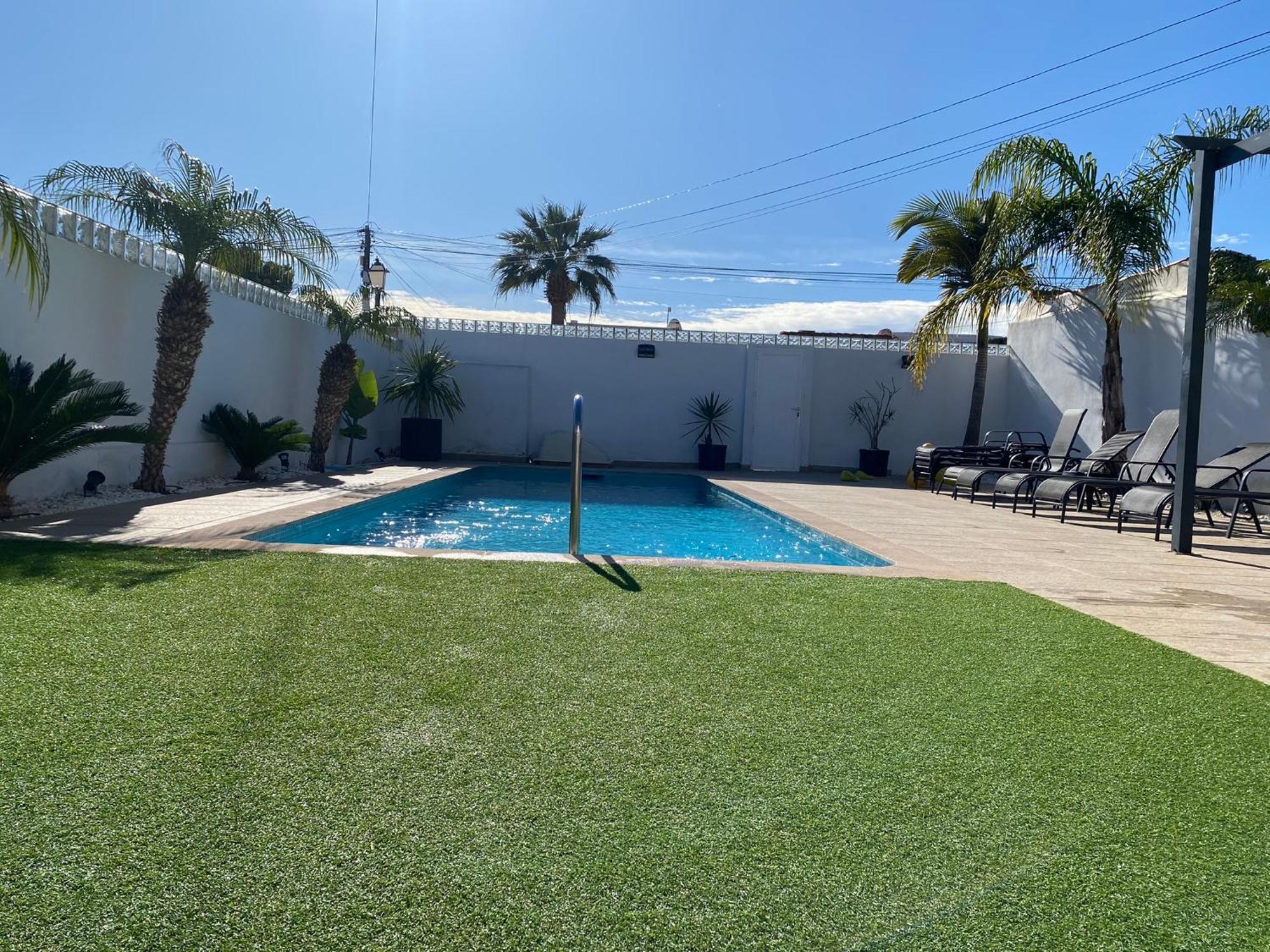 Campoamor Villa & Private Pool, Garden & Roof Terraces Distant Sea Views Orihuela Luaran gambar